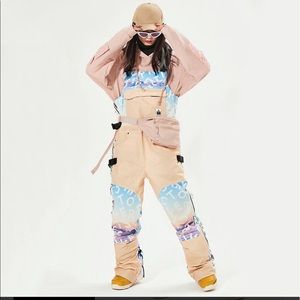 New - Women's Vector Mountain Queen Insulated Overalls Bib Snow Pants - Large